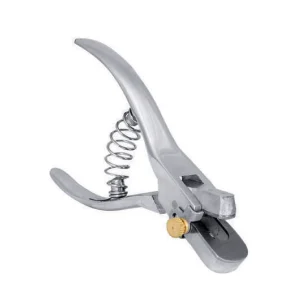 Large Ear Notcher With V Shape Die